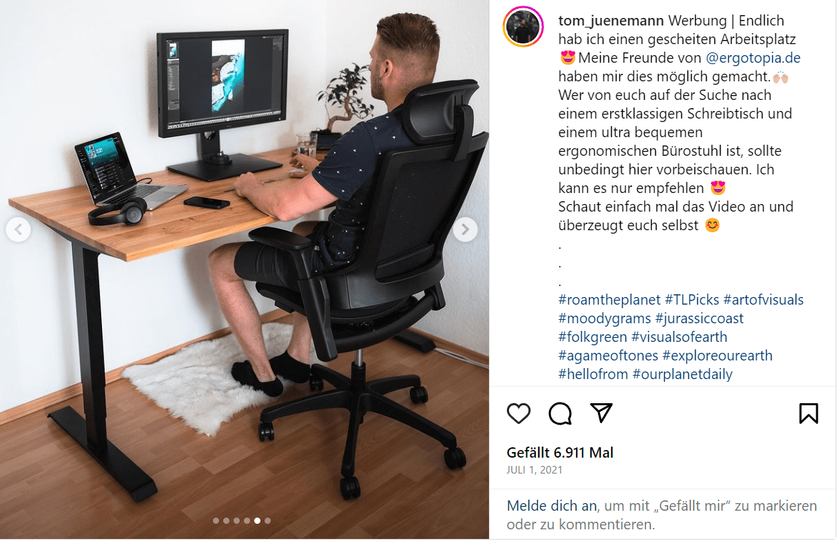 Bürostuhl Test Instagram Post: Travel Photograph Tom Jünemann testet Ergotopia Bürostuhl zeigt Mann am Schreibtisch